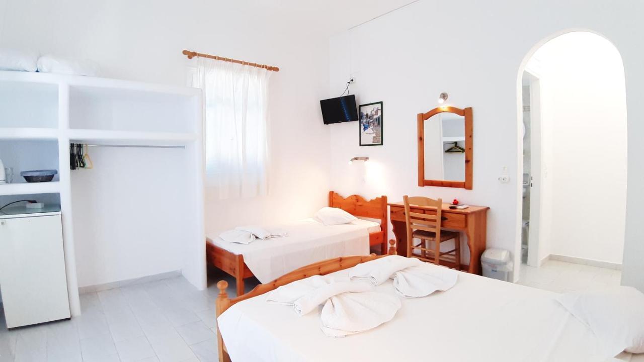 Bizas Rooms Páros Buitenkant foto