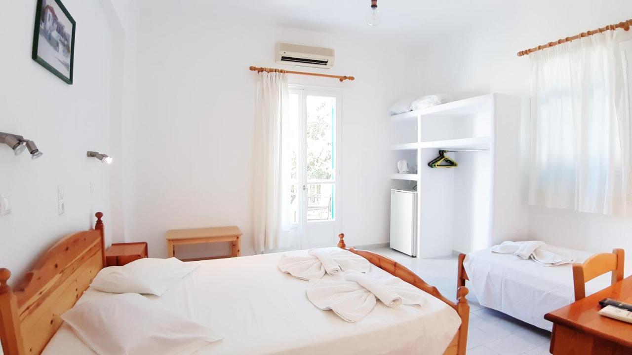 Bizas Rooms Páros Buitenkant foto